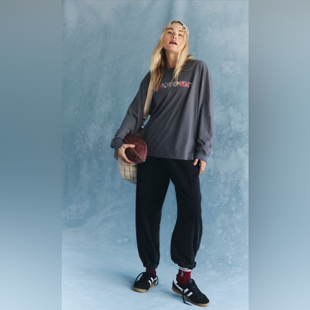 Free people Movement Hustle Logo Layer
